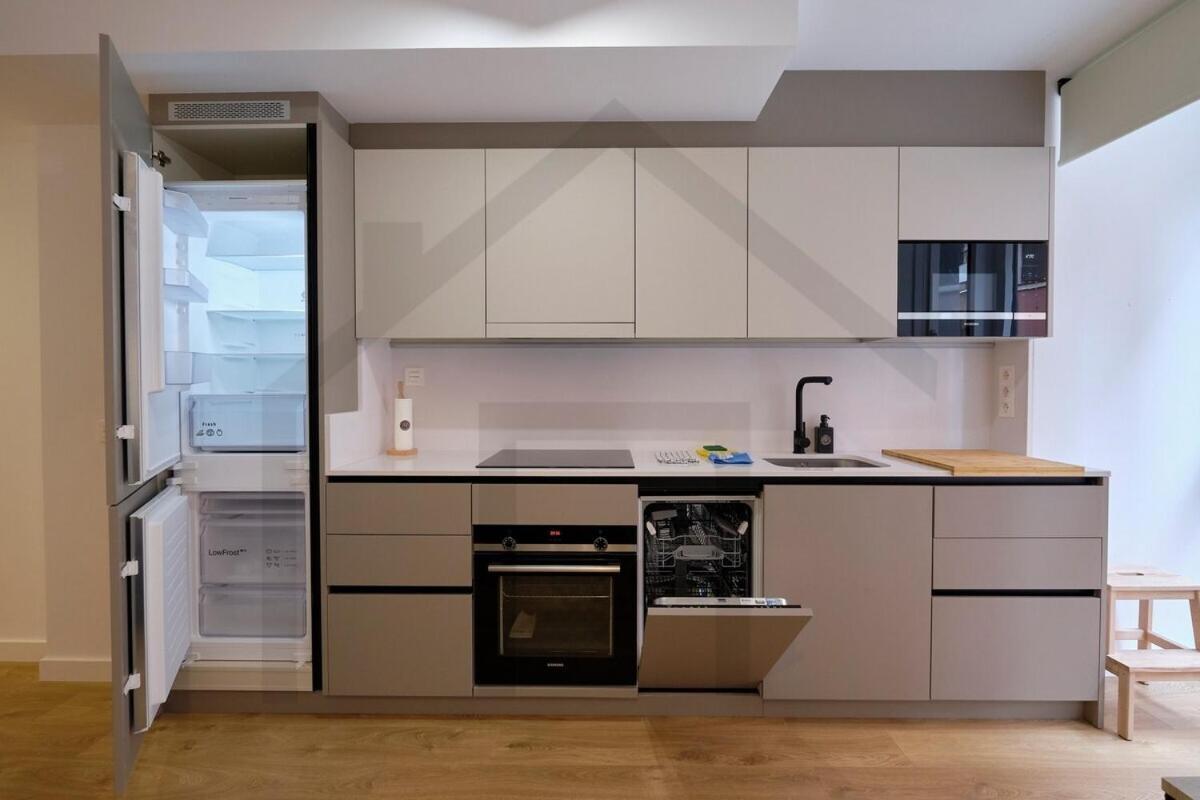 Cervantes - Apartamento A Estrenar Con Parking Gijón Eksteriør bilde