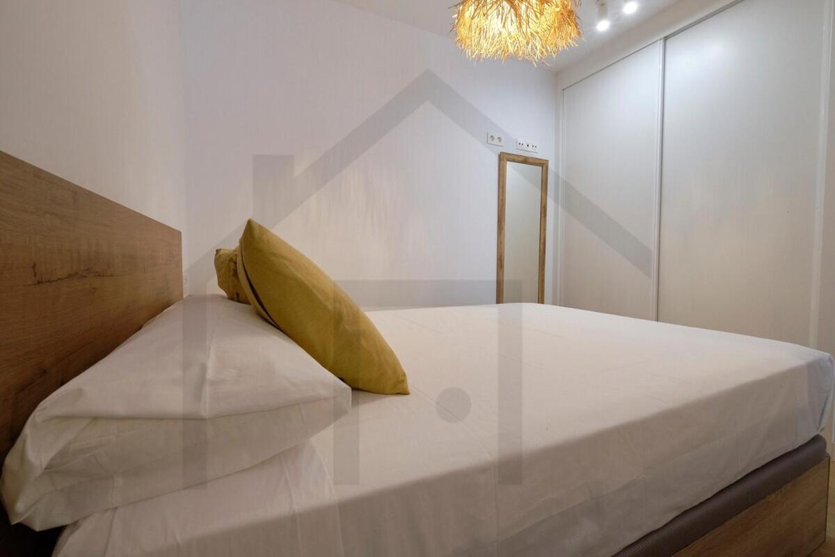 Cervantes - Apartamento A Estrenar Con Parking Gijón Eksteriør bilde